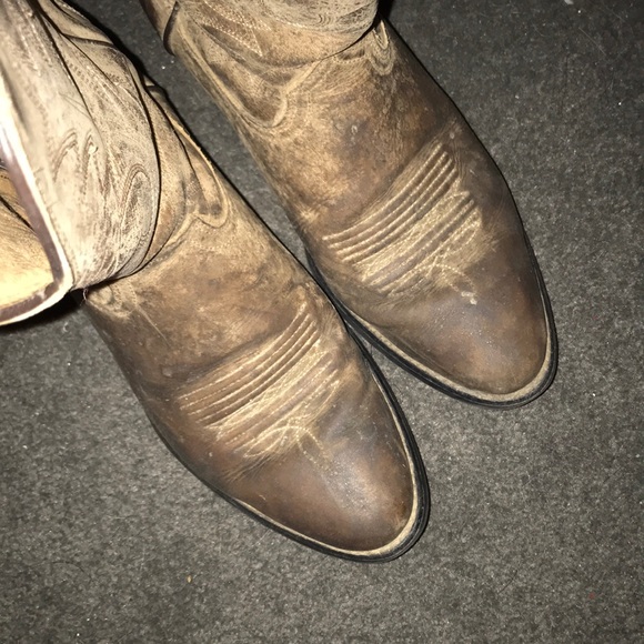 ARIAT cowboy boots - Picture 3 of 4